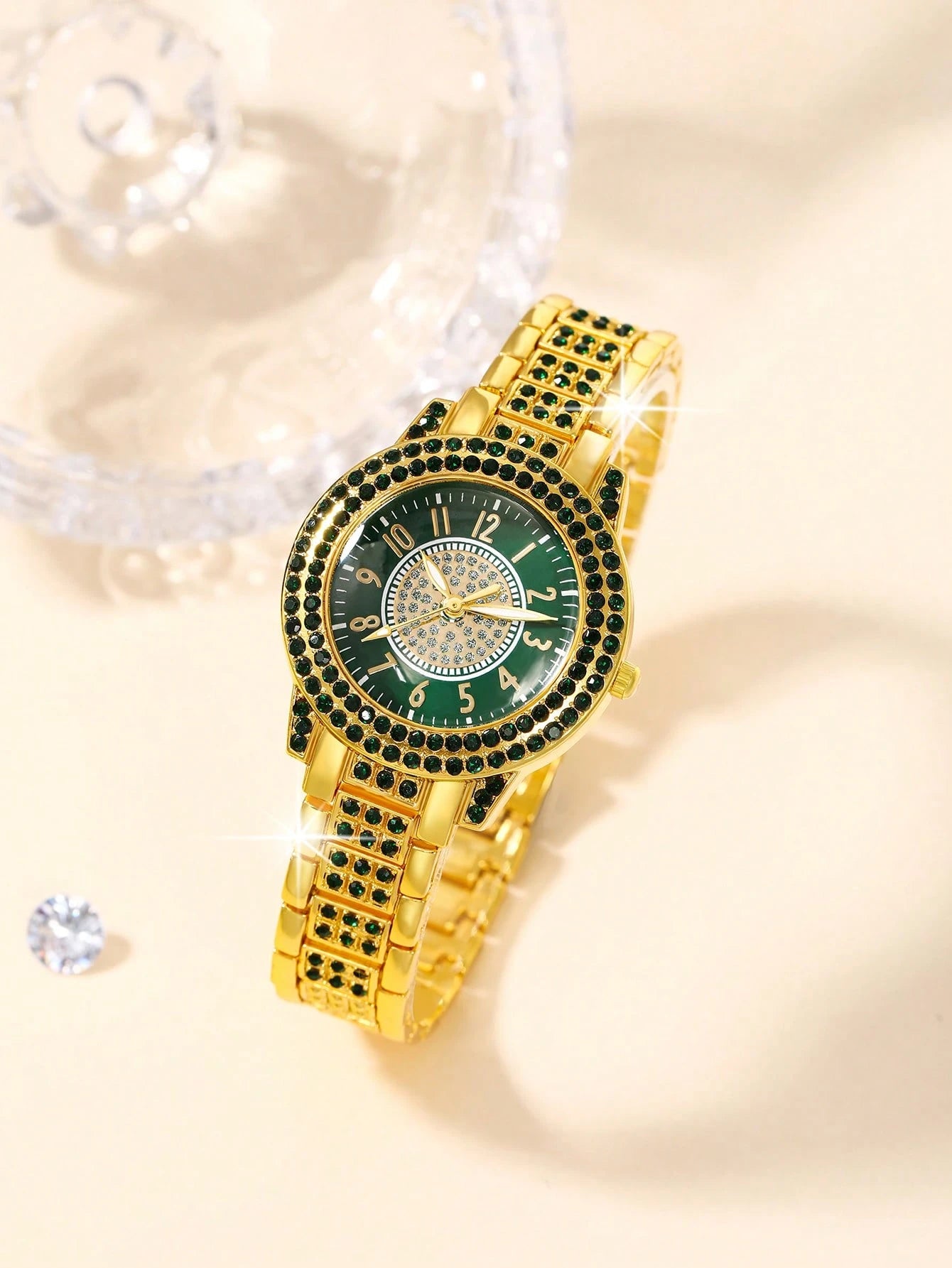 Ladies' Watch 7-Piece Set Is Magnificent and Fashionable. It Features a Full Diamond round Dial, a Full Diamond Case and Strap. It Is a Luxurious Quartz Watch and a Pendant Necklace, Earrings, Ring and Bracelet Jewelry Set Suitable for Daily Wear, Back-To-School Season, Graduation Season, Thanksgiving, Couples, the Best Gifts Watch Box Not Included
