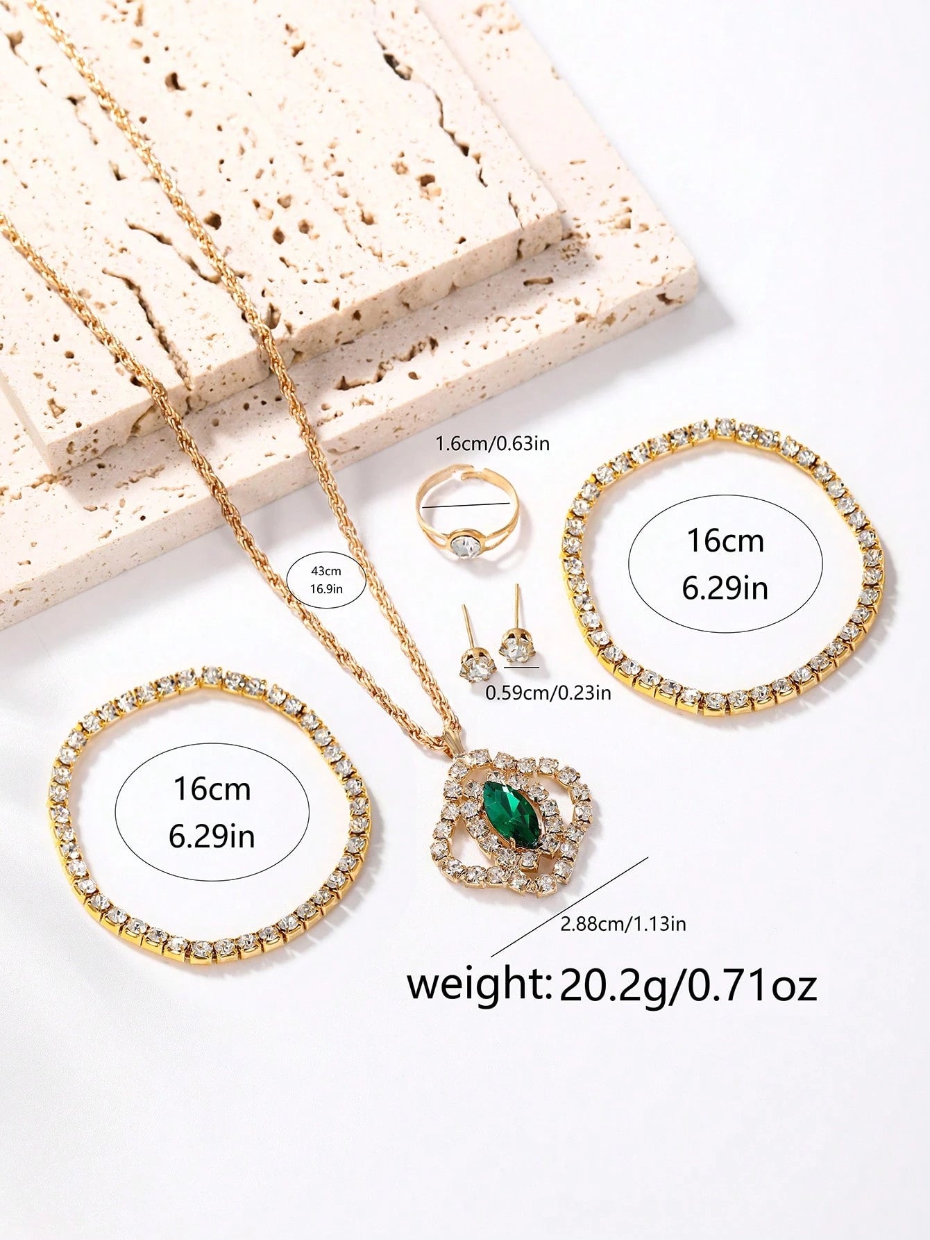 Ladies' Watch 7-Piece Set Is Magnificent and Fashionable. It Features a Full Diamond round Dial, a Full Diamond Case and Strap. It Is a Luxurious Quartz Watch and a Pendant Necklace, Earrings, Ring and Bracelet Jewelry Set Suitable for Daily Wear, Back-To-School Season, Graduation Season, Thanksgiving, Couples, the Best Gifts Watch Box Not Included